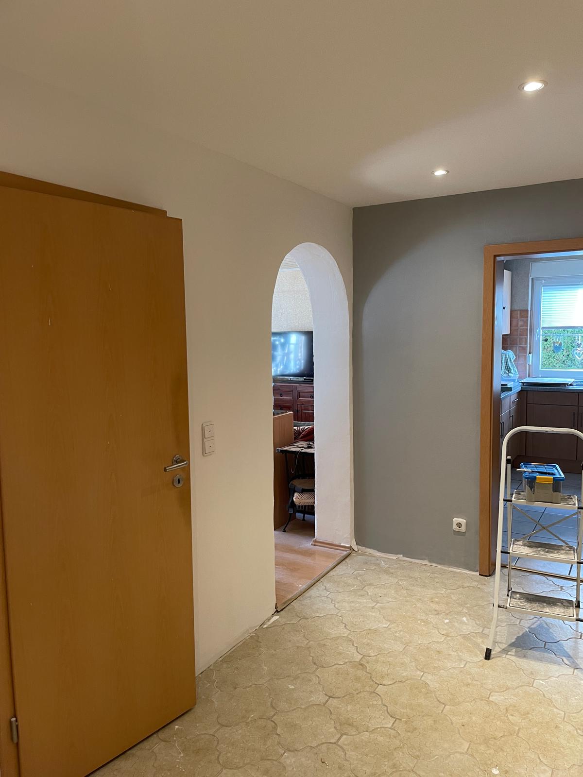 Q4-Spachtelarbeiten und Anstrich