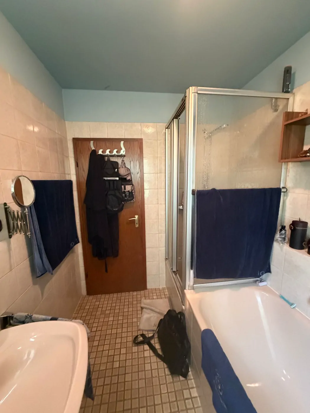 Duschbereich erneuert: Wanne raus, Dusche mit Glasabtrennung rein